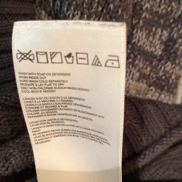 Roxy - Long sleeve Striped Sweater. Size XL - Picture 5 of 9